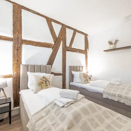 Apartamento Backhome - L - Parkhaus - Fantastische Schlosslage - Smarttv - Waschmaschine - Netflix - 50qm - 24h Checkin- 1